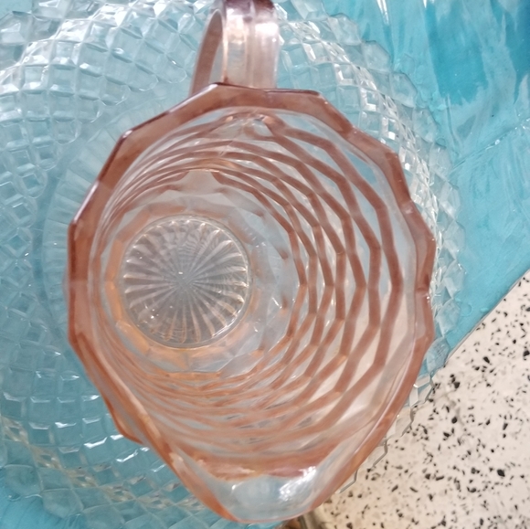 Pitcher - Picture 3 of 4